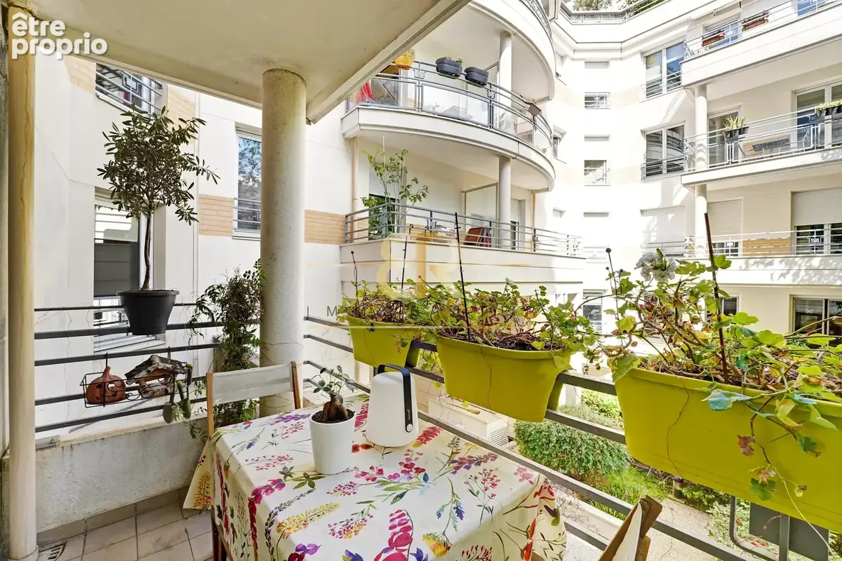 Magnifique appartement familial de 88m2 avec 3 chambres et 2 balcons - Calme - photo 8