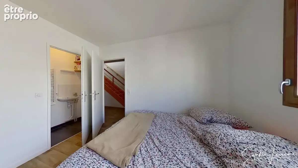 Cergy – Duplex T4 récent – Terrasse plein sud de 36 m² – 3 chambres – 2 parkings - photo 12