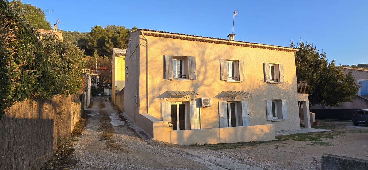 Appartement à BEAUMES-DE-VENISE