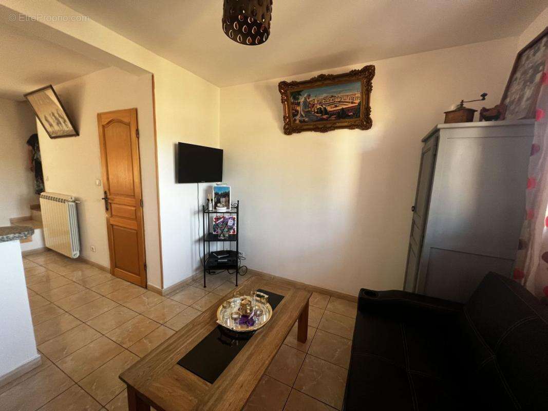 Maison à SAINT-GILLES