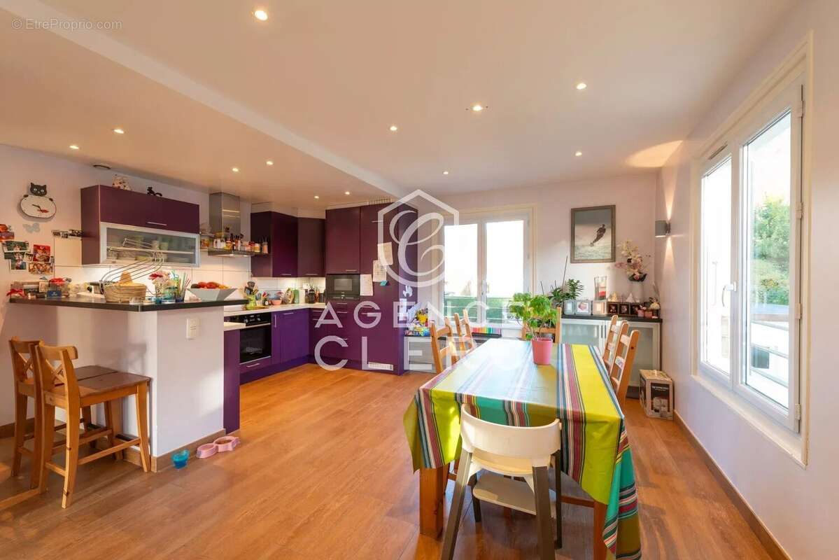 Appartement à ANNECY-LE-VIEUX
