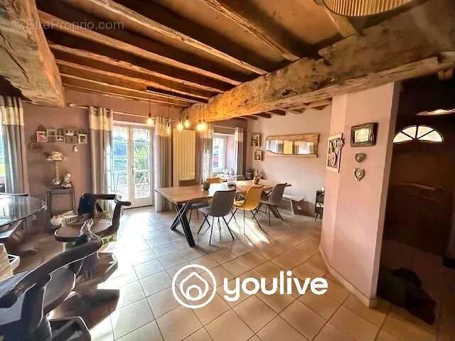 Maison à COMMEQUIERS