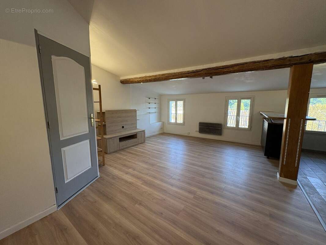 Appartement à OLLIOULES