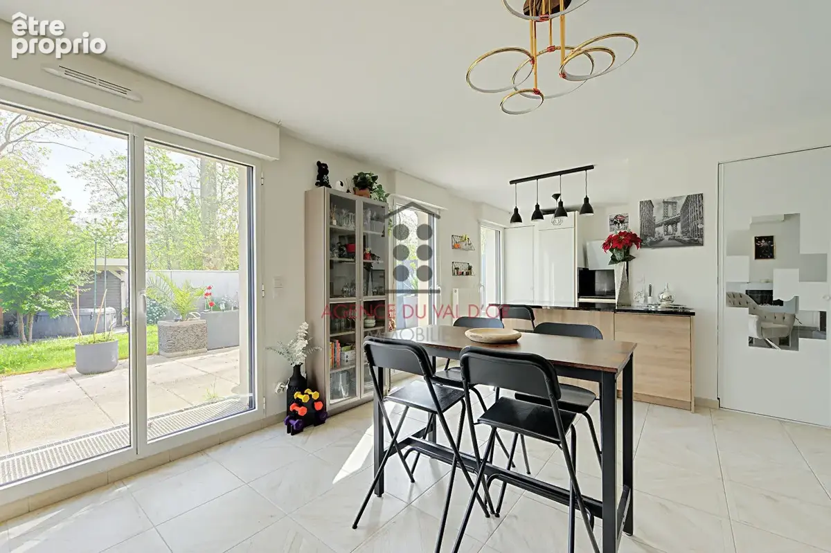 Maison Louveciennes / 4 pièces 107 m2 + 15 m2 de garage / Parfait état - photo 9