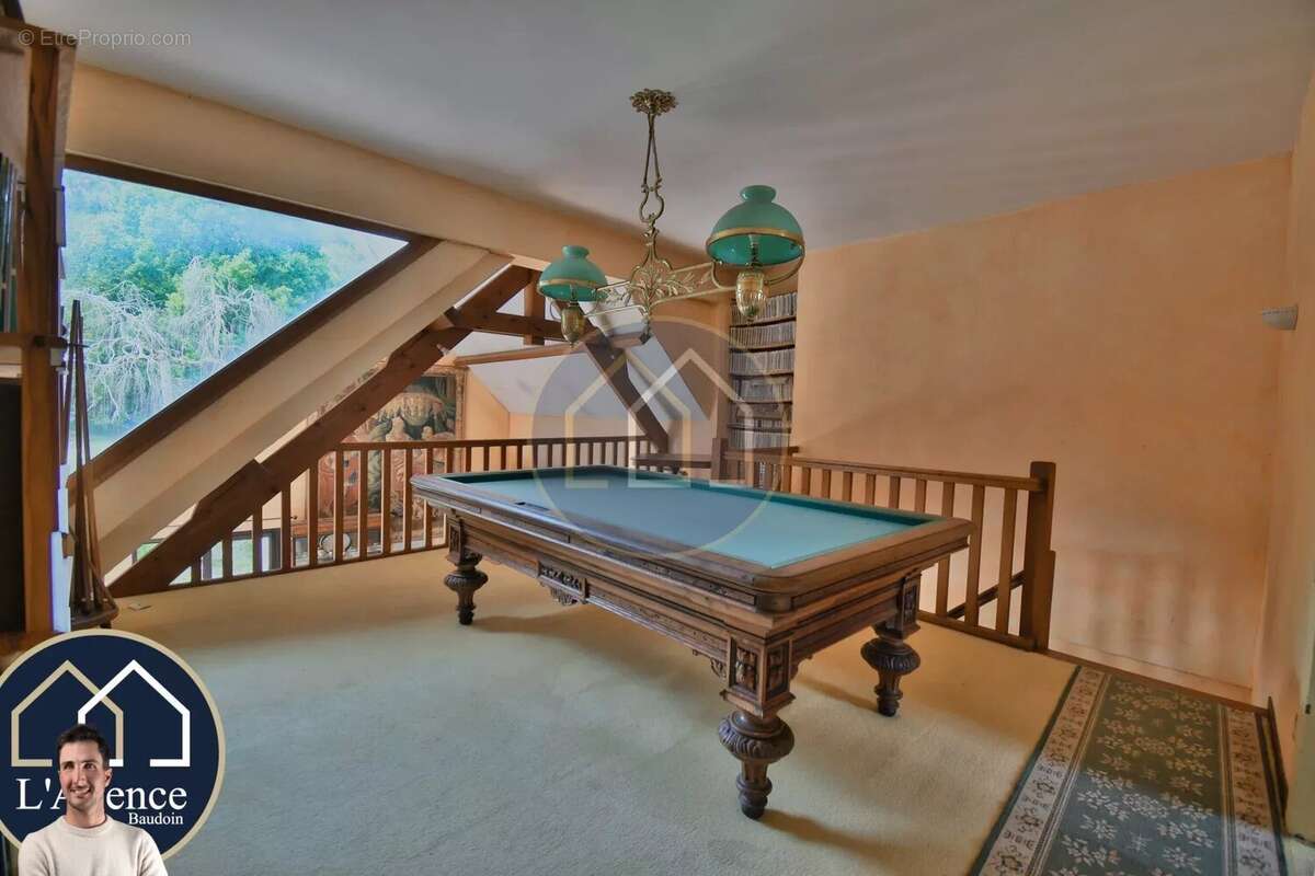 Maison à MONDONVILLE-SAINT-JEAN