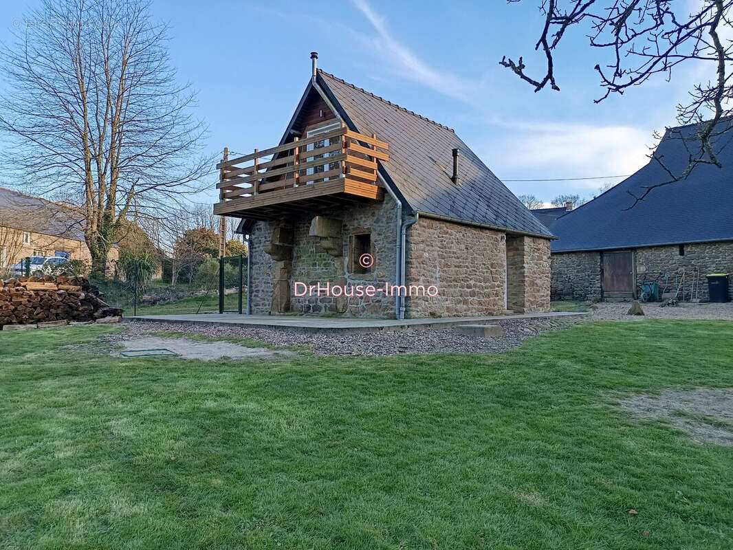 Maison à LOUVIGNE-DU-DESERT