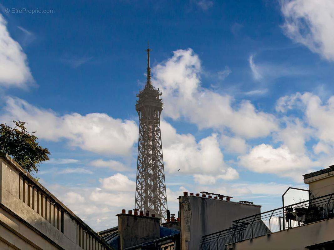 Appartement à PARIS-16E