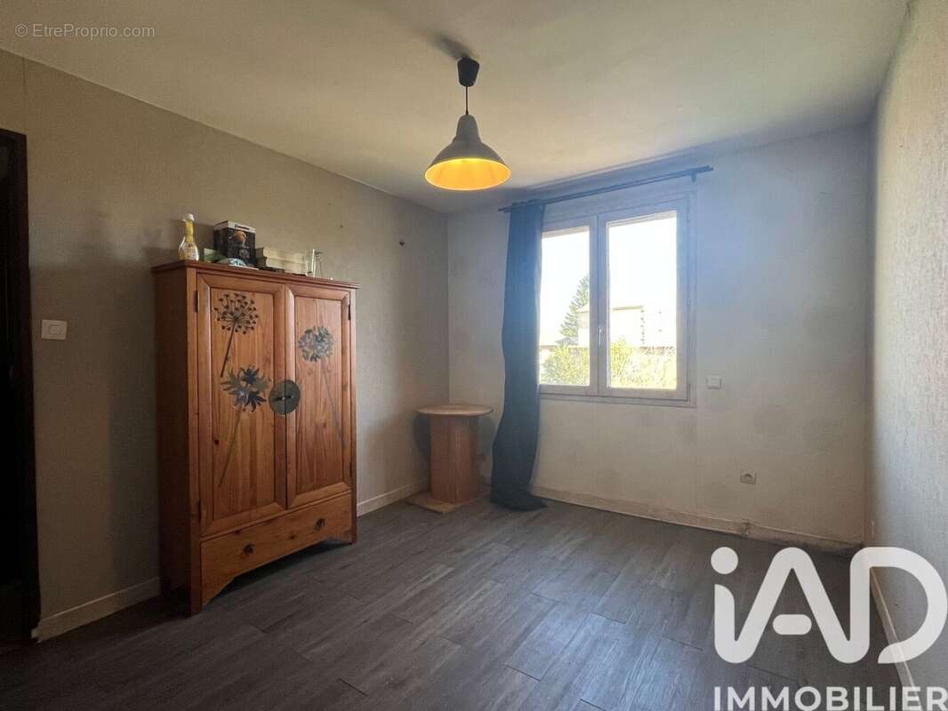 Maison 177 m² à Lussat  - photo 5
