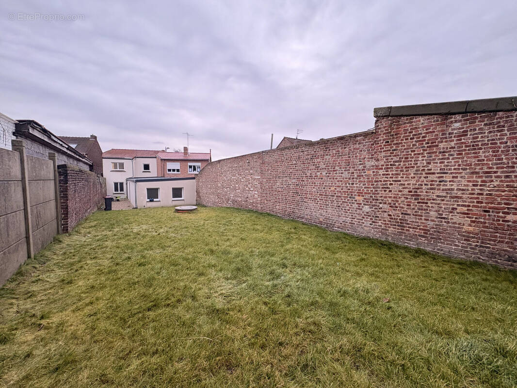 Photo 1 - Commerce à LOISON-SOUS-LENS