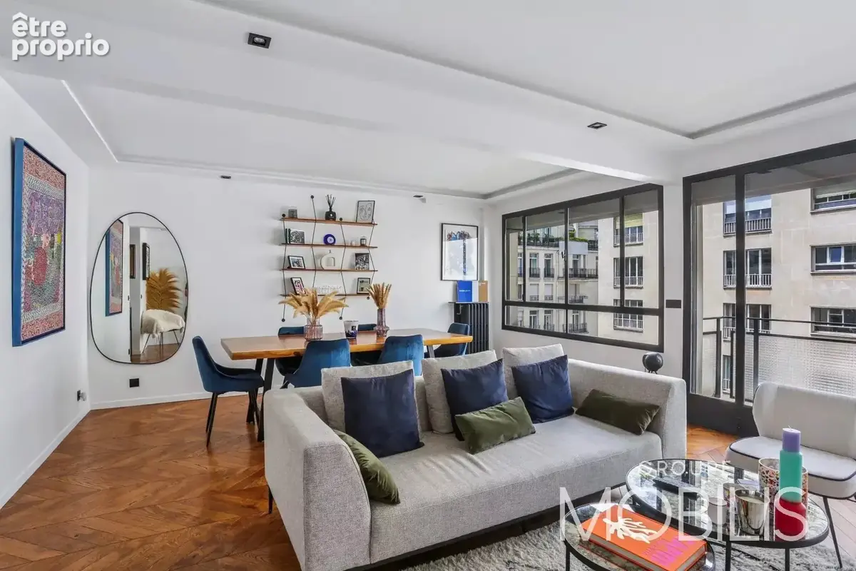 Appartement à PARIS-16E