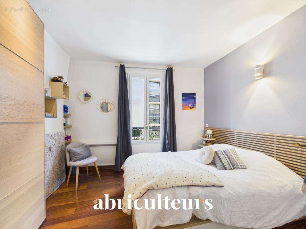 Appartement avec terrasse de 7m² en vente à  Paris 11e, Rue de la Fontaine au Roi (75011) - photo 11