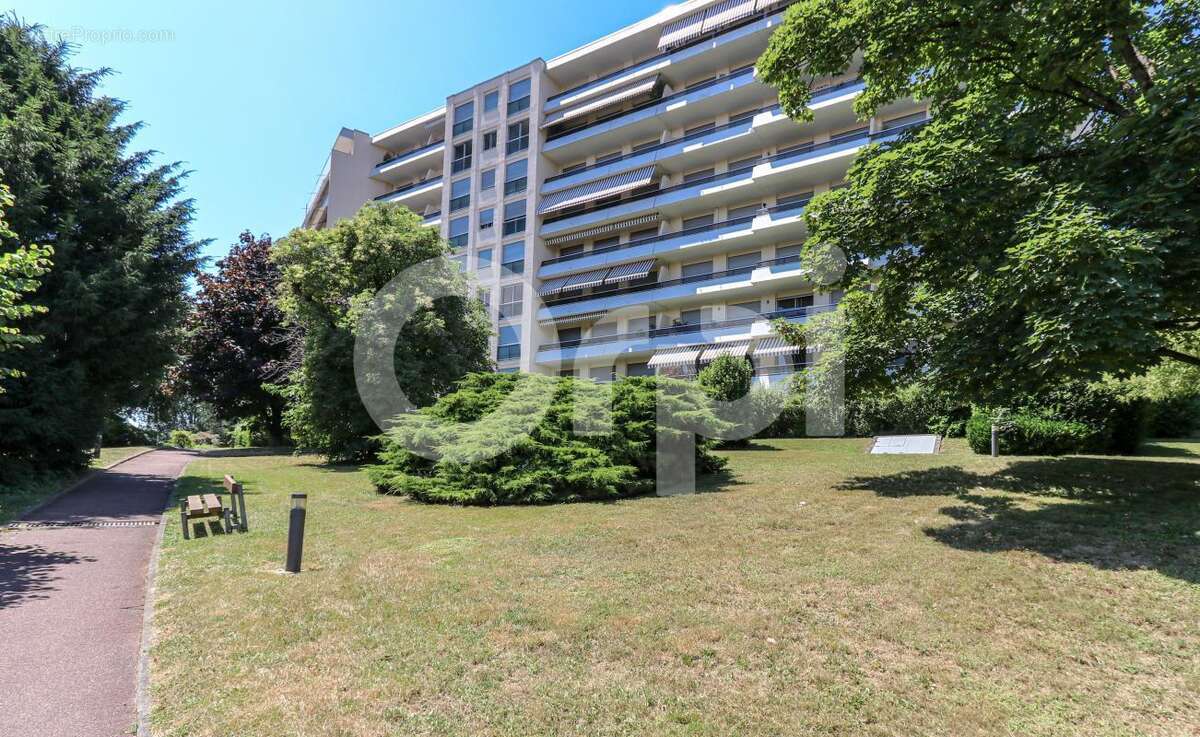 Appartement à LYON-5E