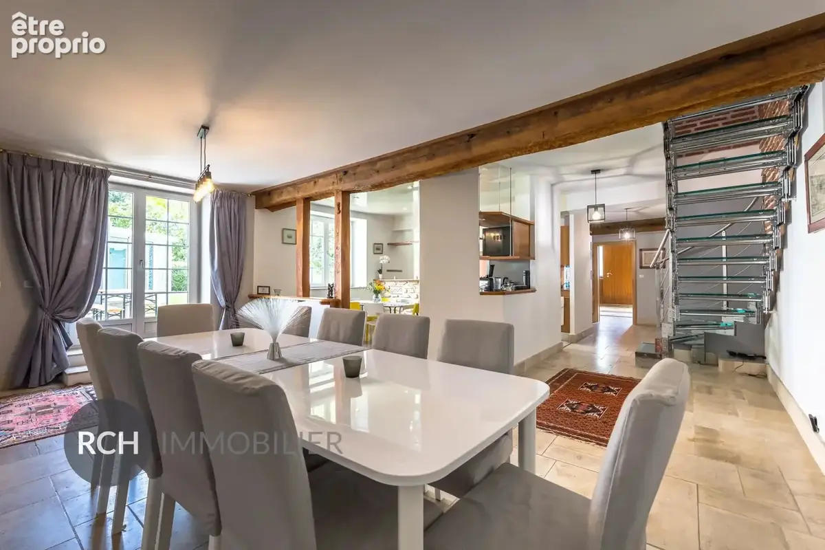 Maison ancienne rénovée avec piscine intérieure - photo 8
