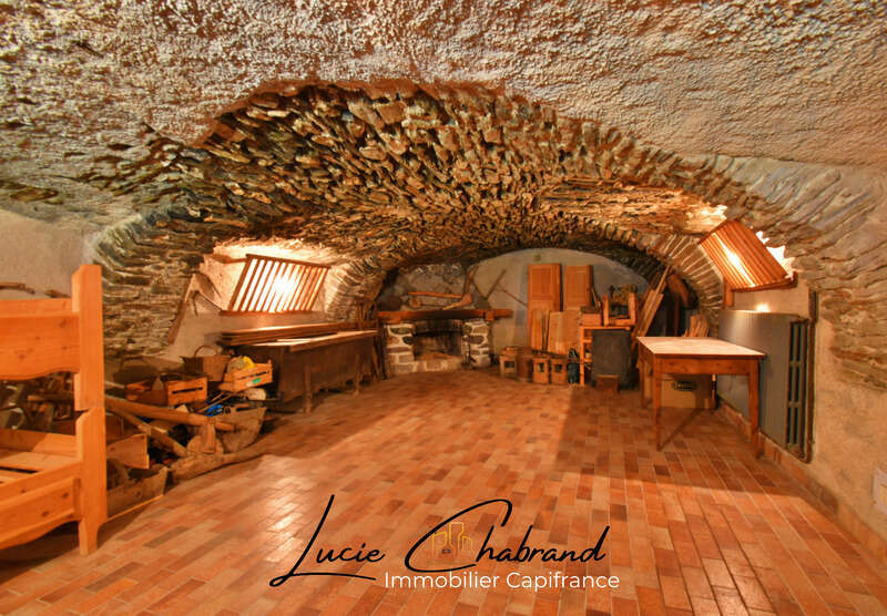 Maison à SAINT-VERAN