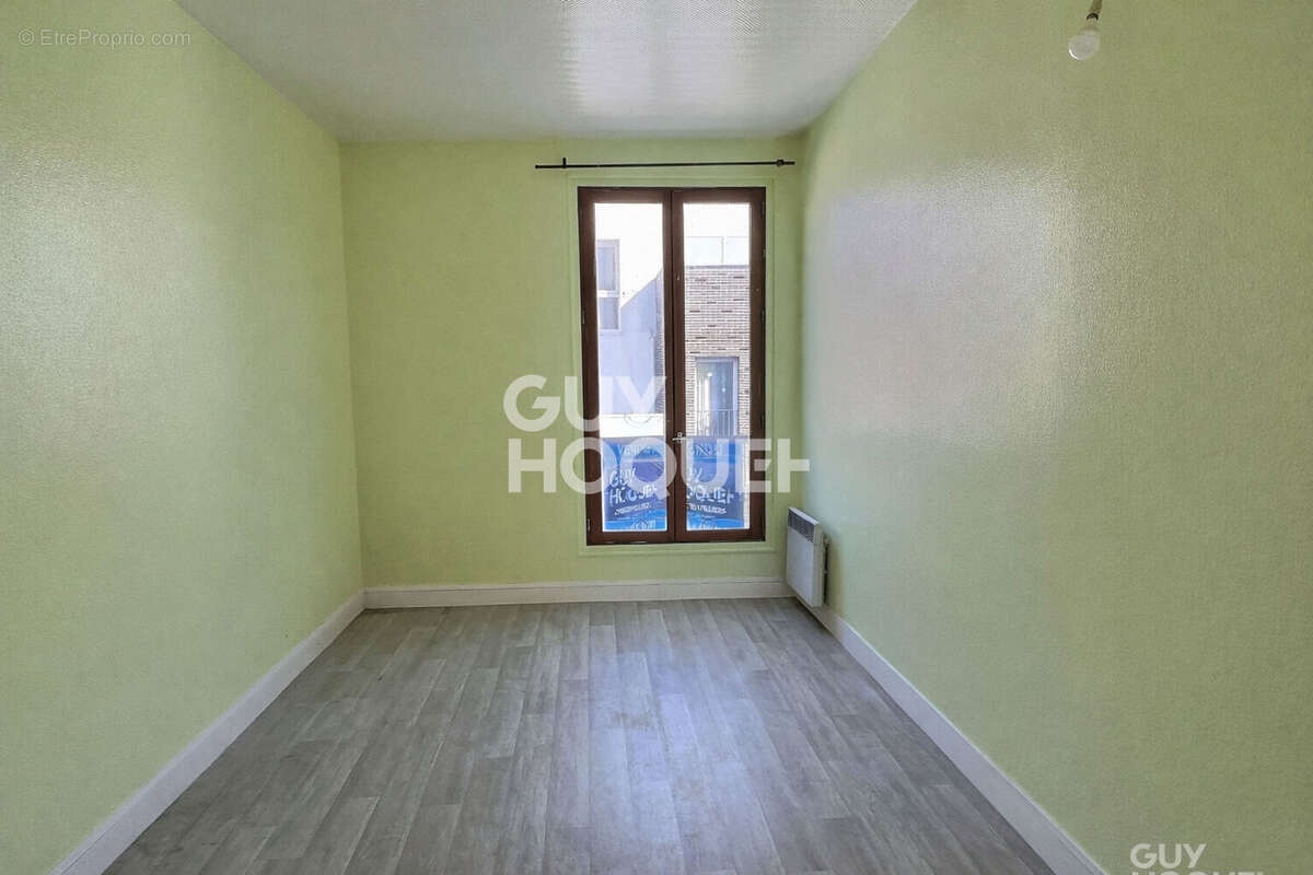 Appartement à AUBERVILLIERS