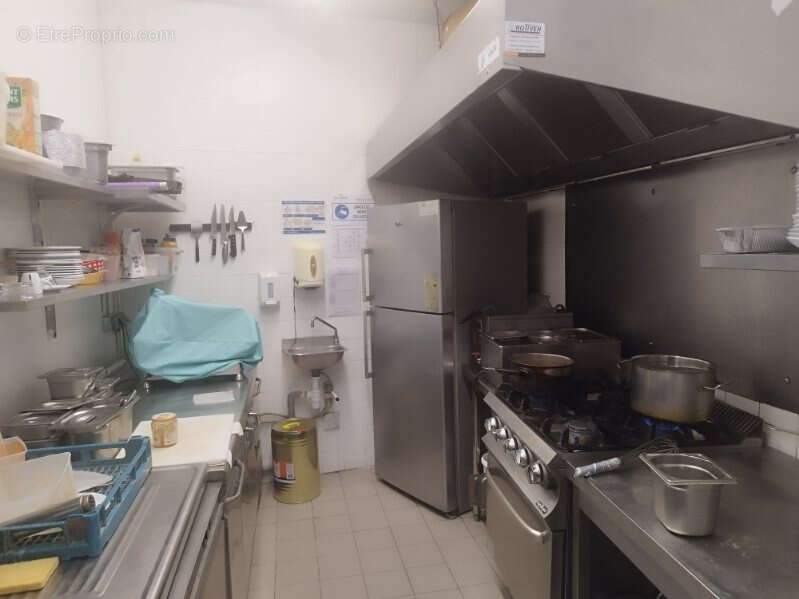 Commerce à PARIS-11E