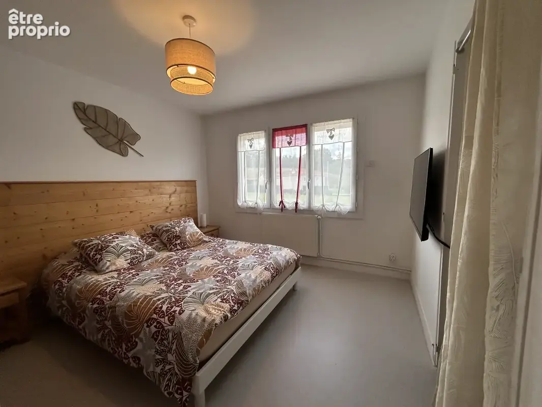 Maison T6 avec dépendances - photo 4