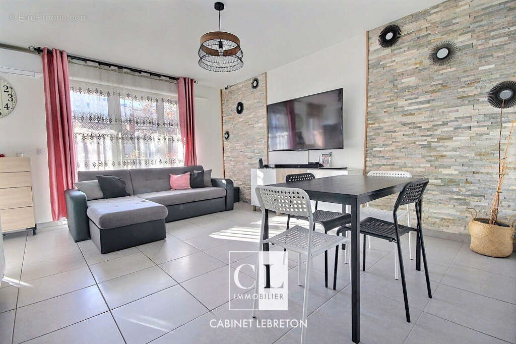 Appartement à MARSEILLE-10E