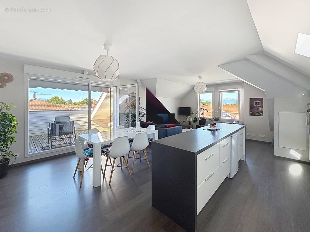 Appartement à DOUVAINE