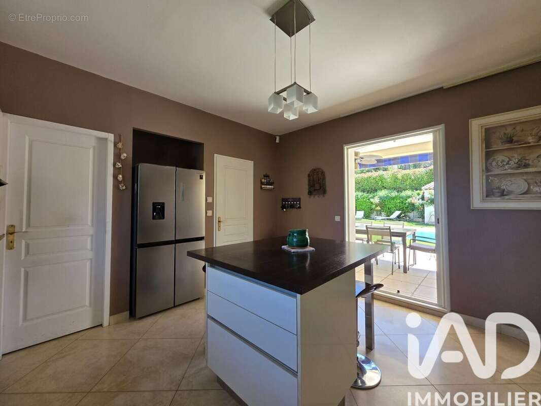 Photo 3 - Maison à ROQUEBRUNE-SUR-ARGENS