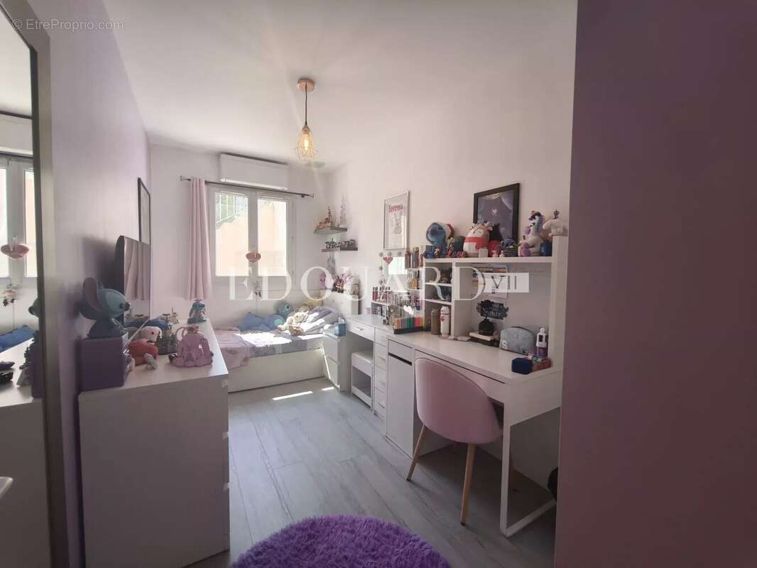 Appartement à ROQUEBRUNE-CAP-MARTIN