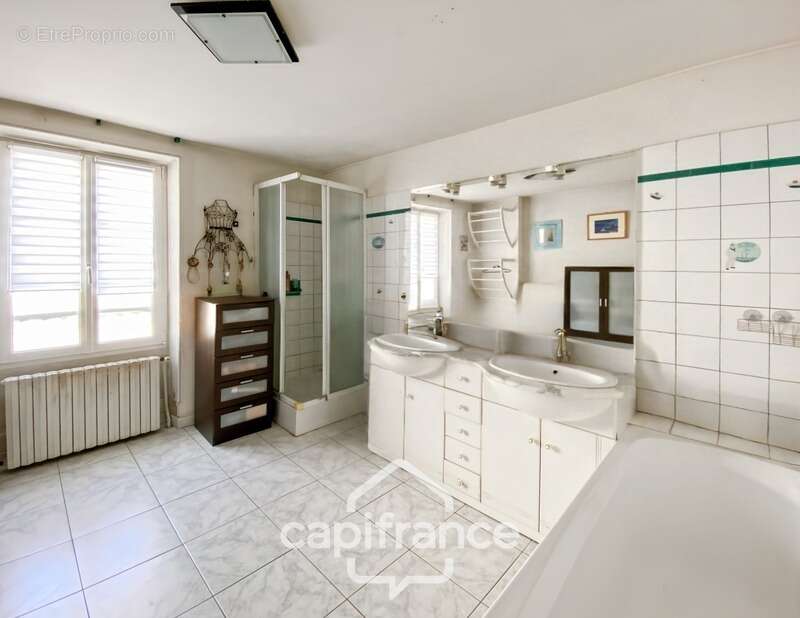 Maison à VILLEVAUDE