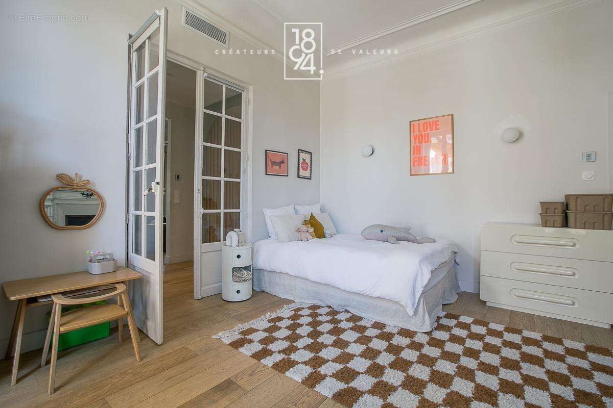 Appartement à MARSEILLE-5E