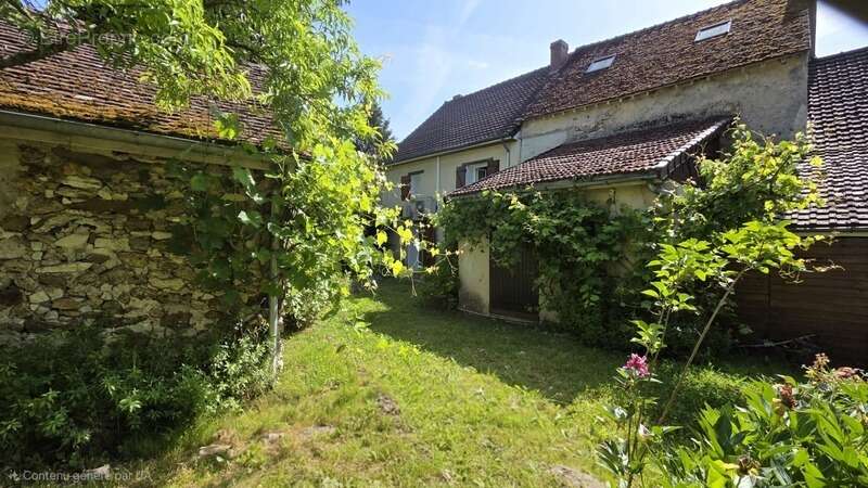 VERDELOT - Quartier de la COUARDE - Maison de 90m² - 4 pièces avec jardin et terrain fruitier - photo 14