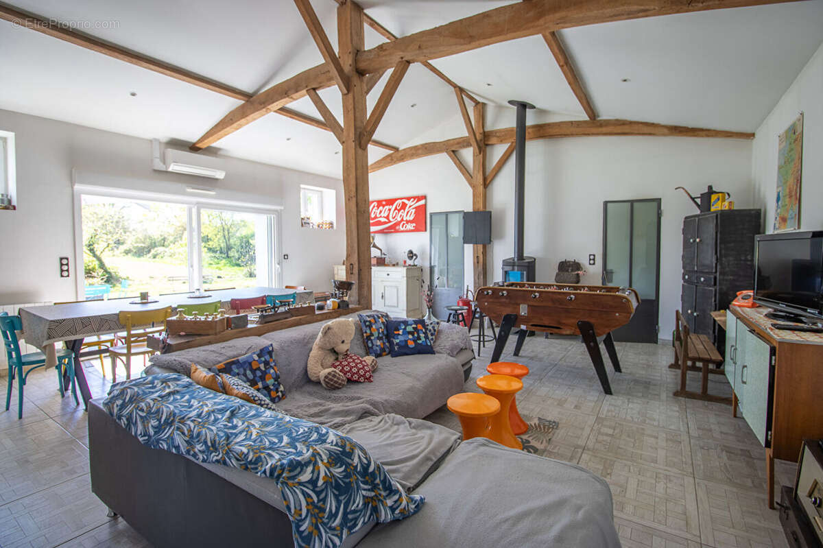 Maison à CHATEAUNEUF