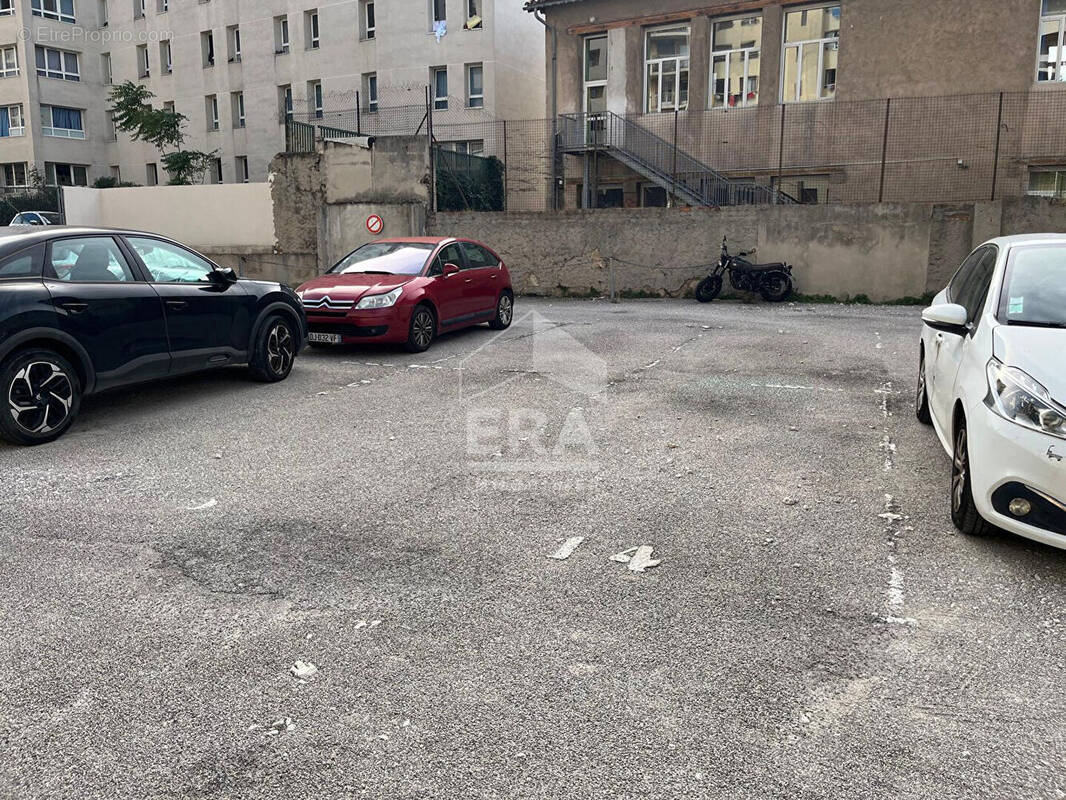 Autre à MARSEILLE-10E