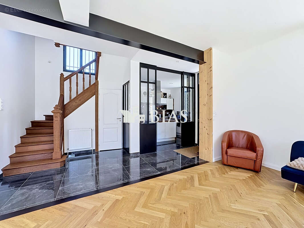 Maison 138 m² à Bourg-Achard  - photo 6