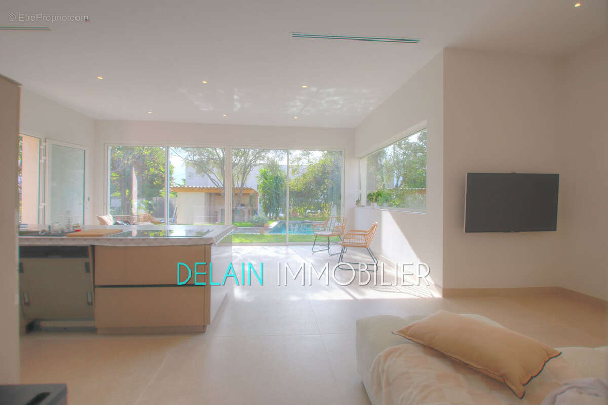 Maison à CAGNES-SUR-MER