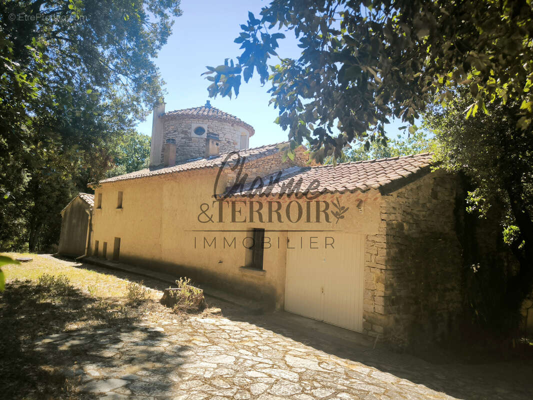 Maison à UZES