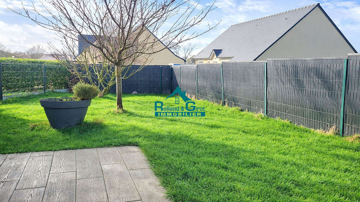 Maison à SENS-DE-BRETAGNE