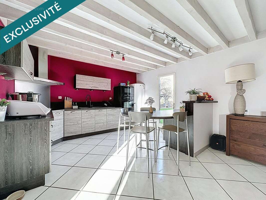 Photo 6 - Maison à YVRE-L'EVEQUE