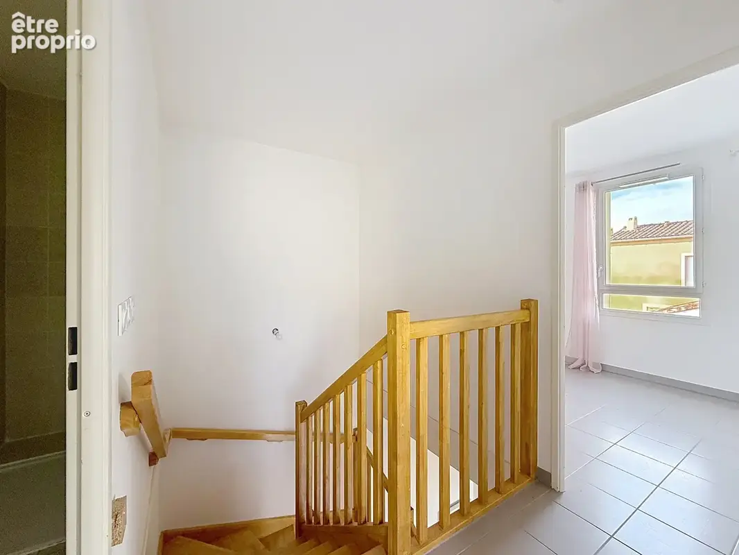 Maison avec parking et jardin - Résidence calme - photo 7
