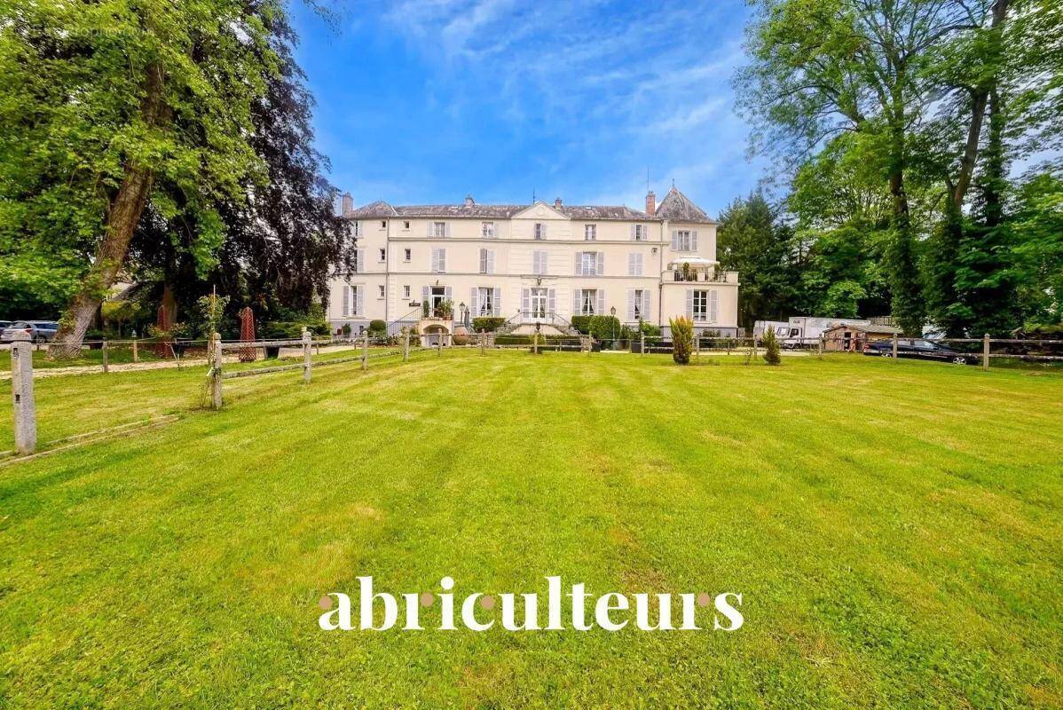 Maison à MORIGNY-CHAMPIGNY