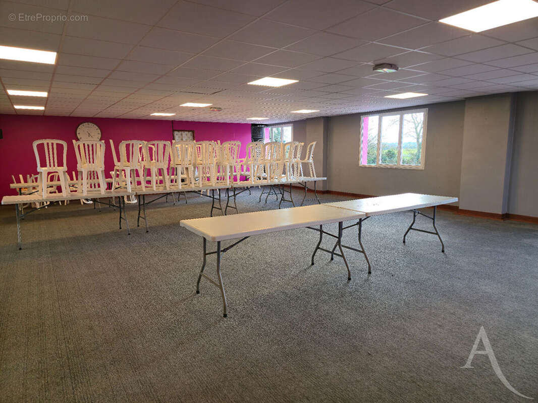 Commerce à CARENTAN