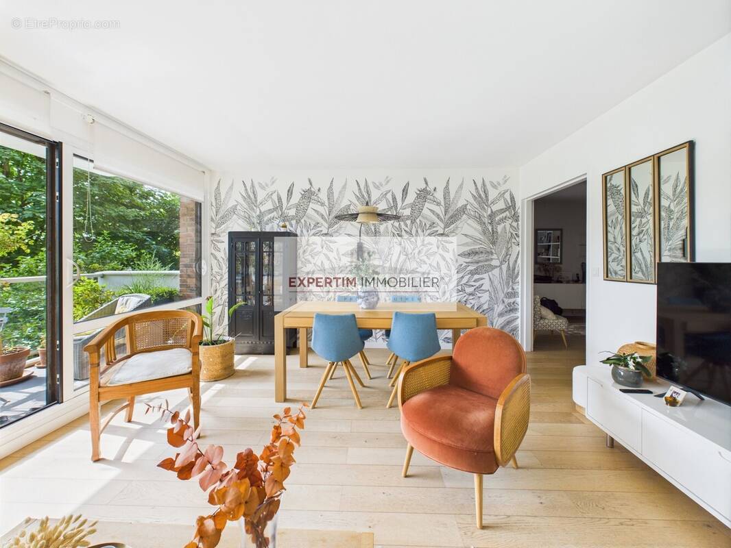 Appartement à JOUY-EN-JOSAS