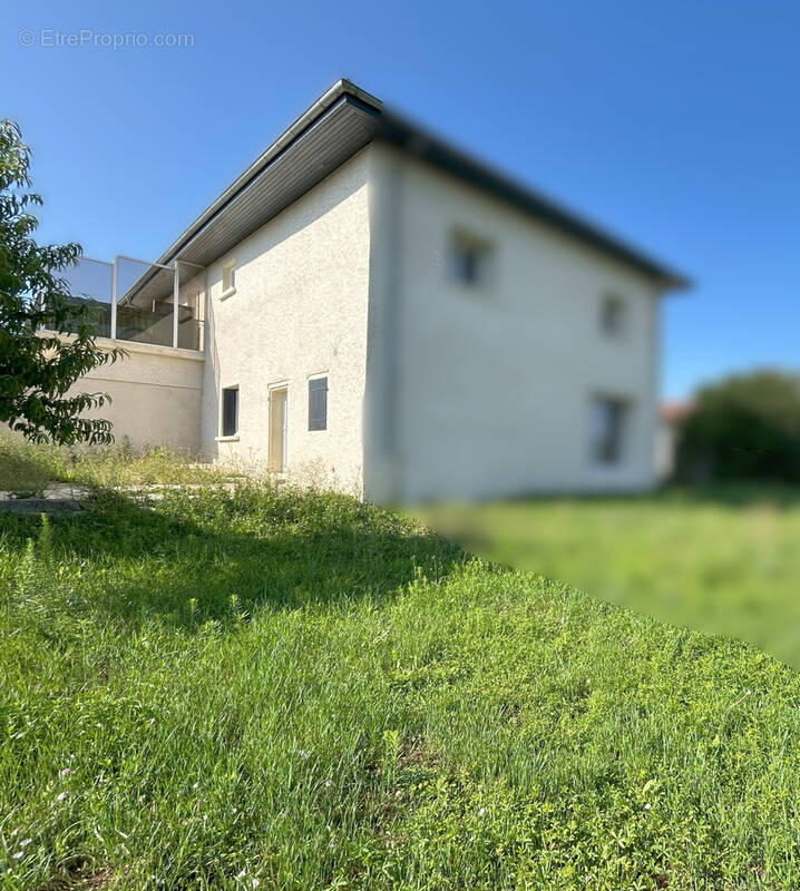 Appartement à VANDEINS