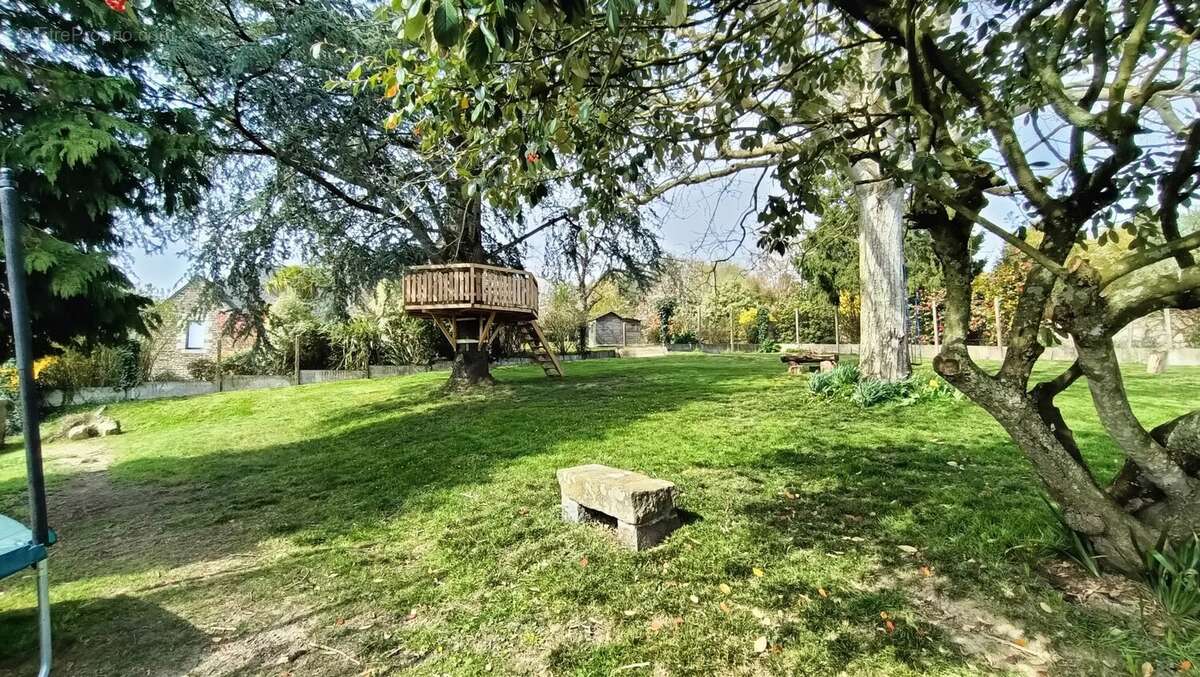 Maison à SAINT-HELEN