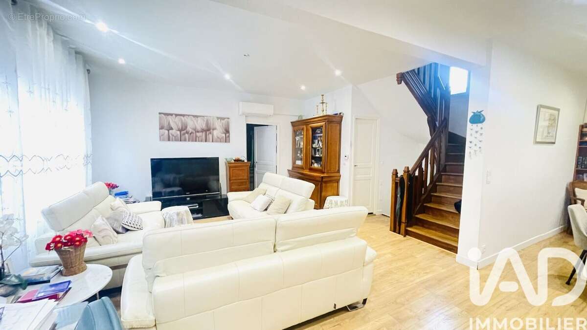 Photo 3 - Maison à MONTROUGE