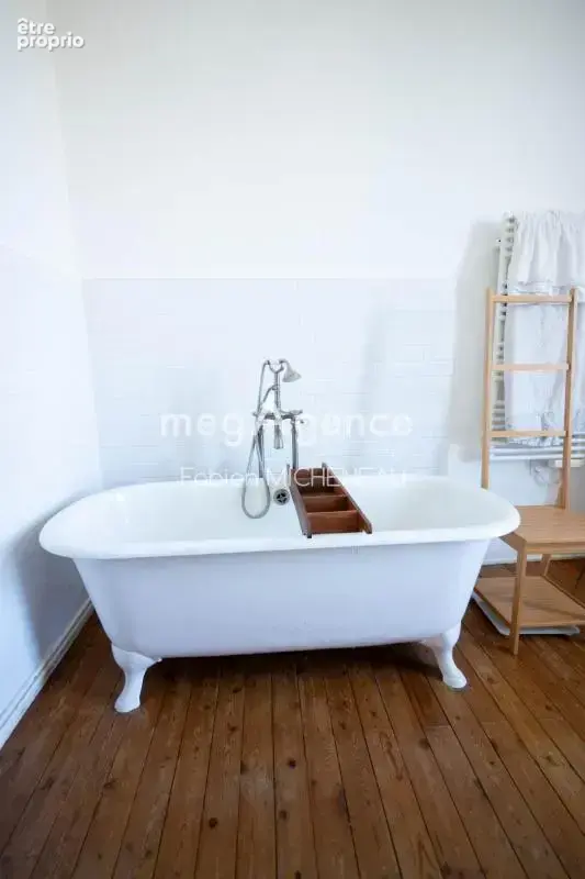 Maison de Maître - Le May sur Evre - 202 m2 - 4 chambres - photo 15