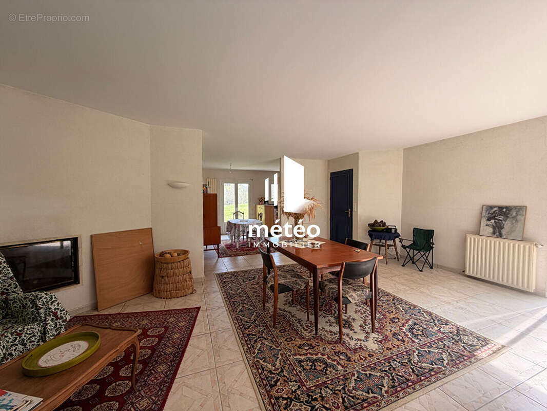 Maison à LE GIROUARD