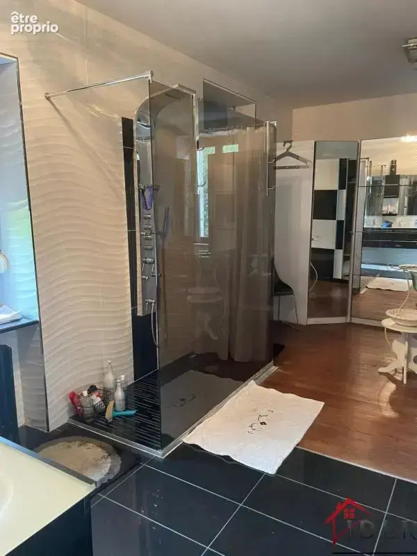 Elégante propriété de charme de 190 M2 habitables - photo 10