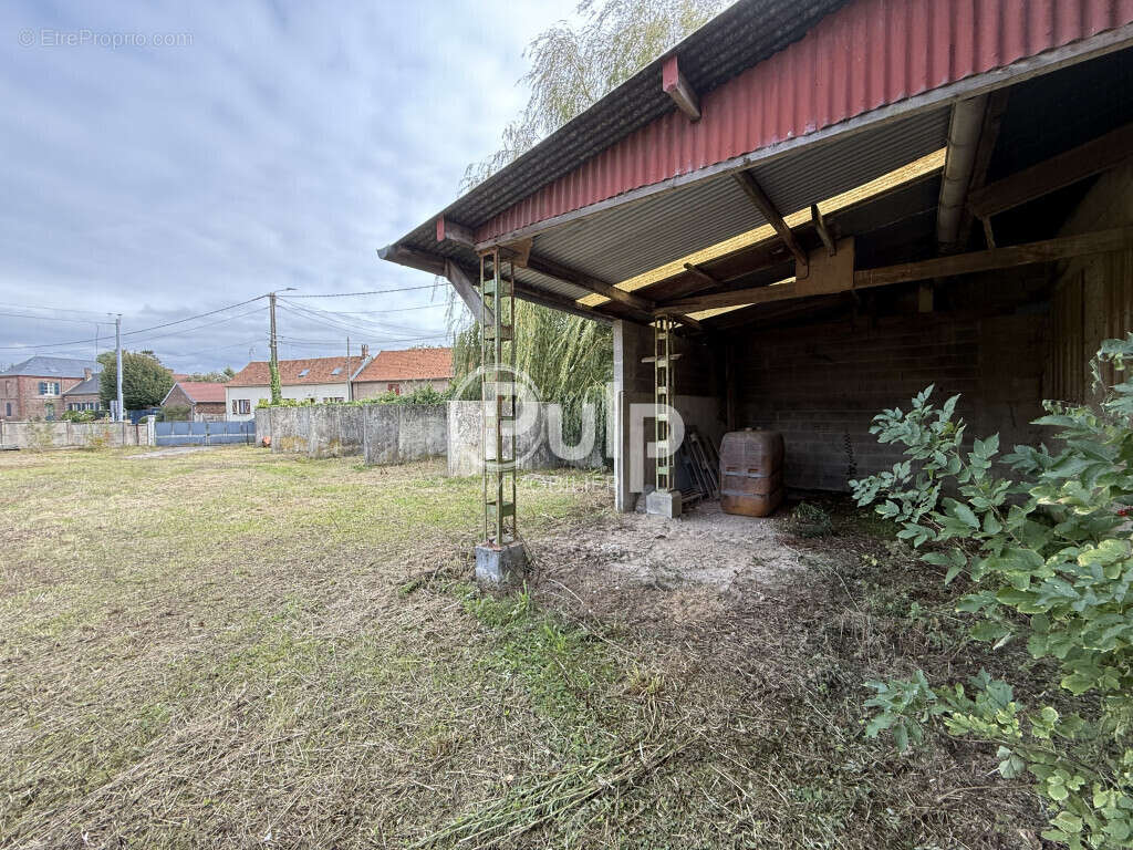 Autre à ESTREES-LES-CRECY