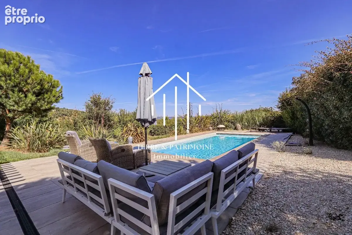 CHAZEAUX – Maison contemporaine de plain-pied avec piscine chauffée - photo 3
