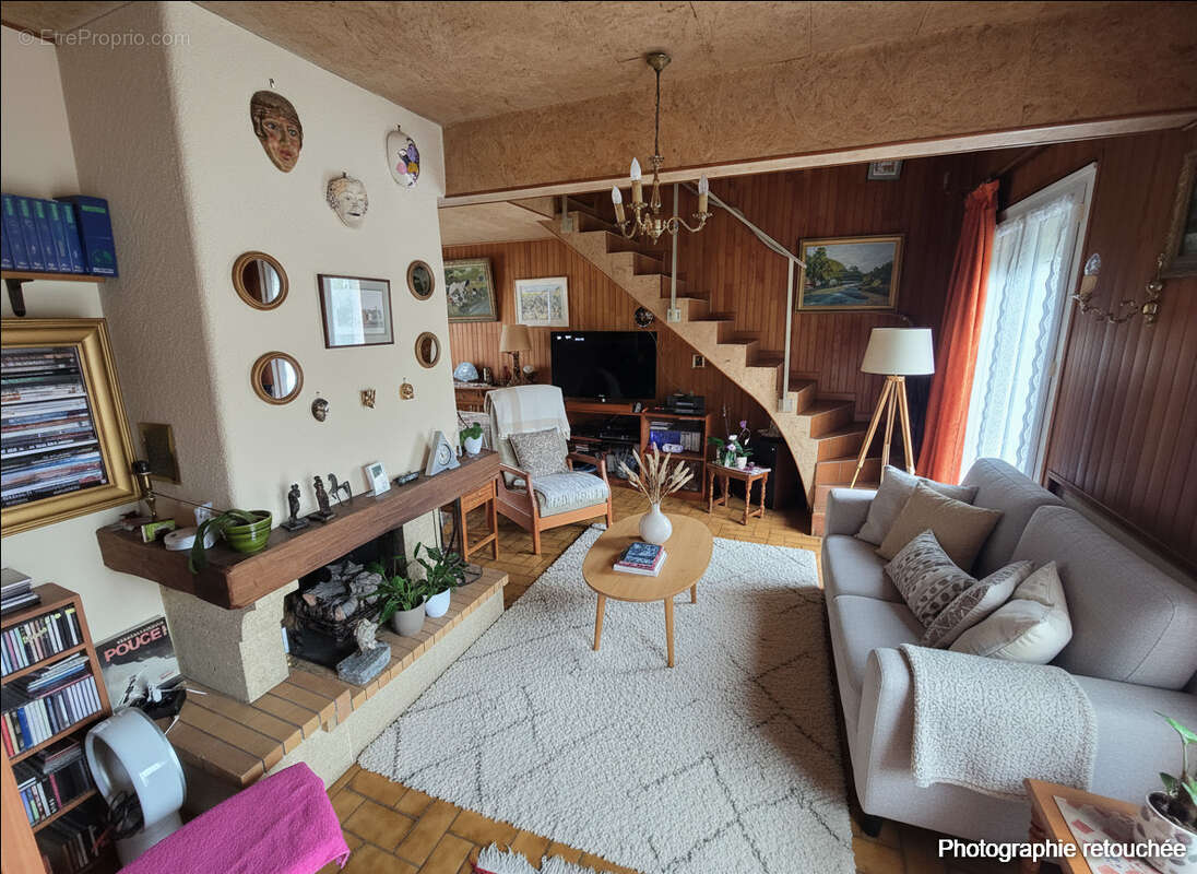 Maison à VERRIERES-LE-BUISSON