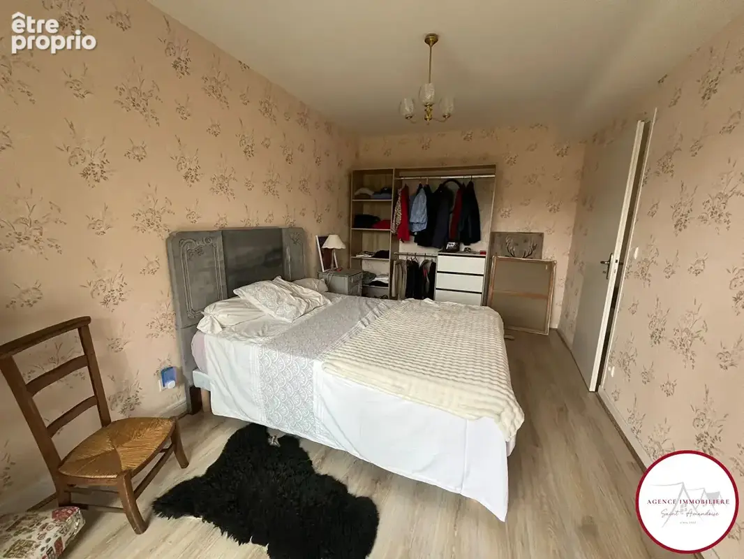 Appartement T3 lumineux avec ascenseur et parking -Saint-Amand-Montrond centre-ville - photo 9