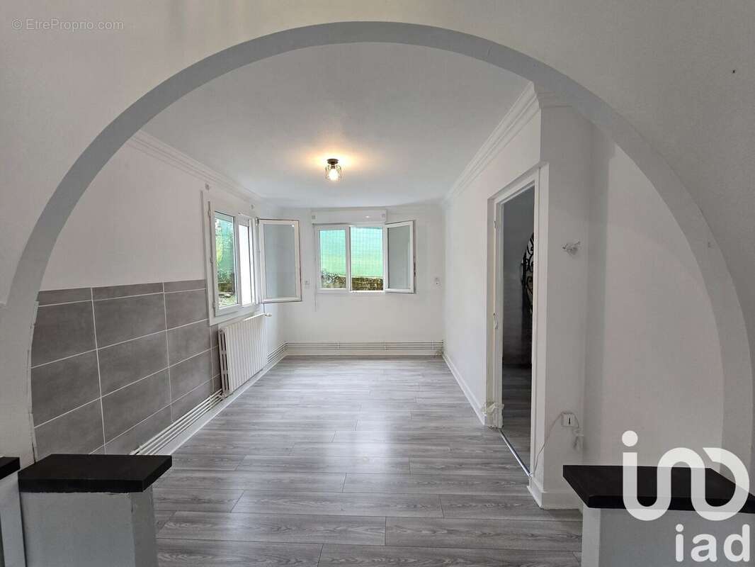 Photo 3 - Maison à PLOUGUENAST